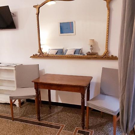 Central Chic Apartment 热那亚 外观 照片