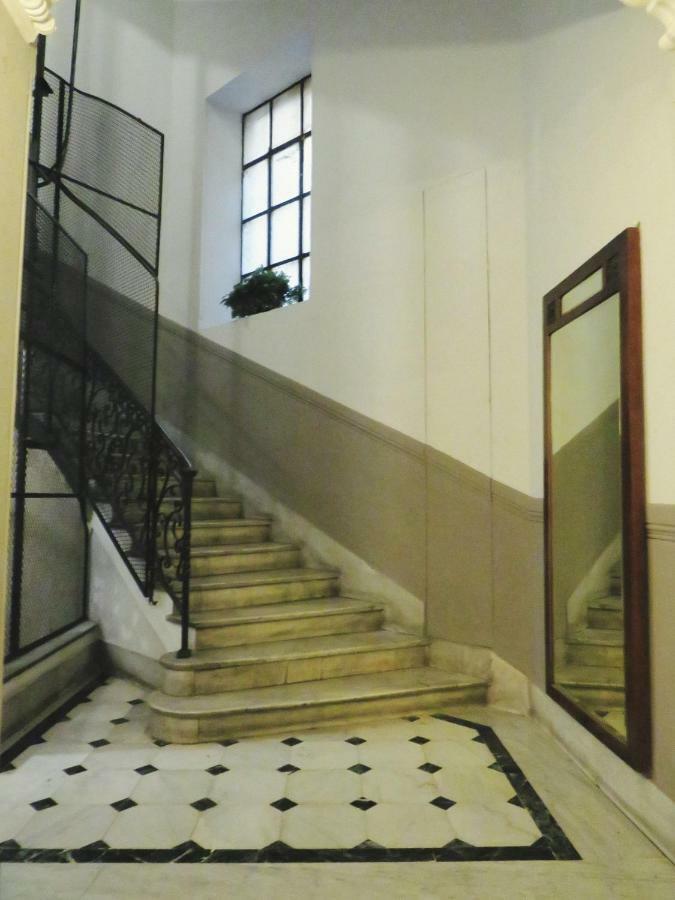 Central Chic Apartment 热那亚 外观 照片